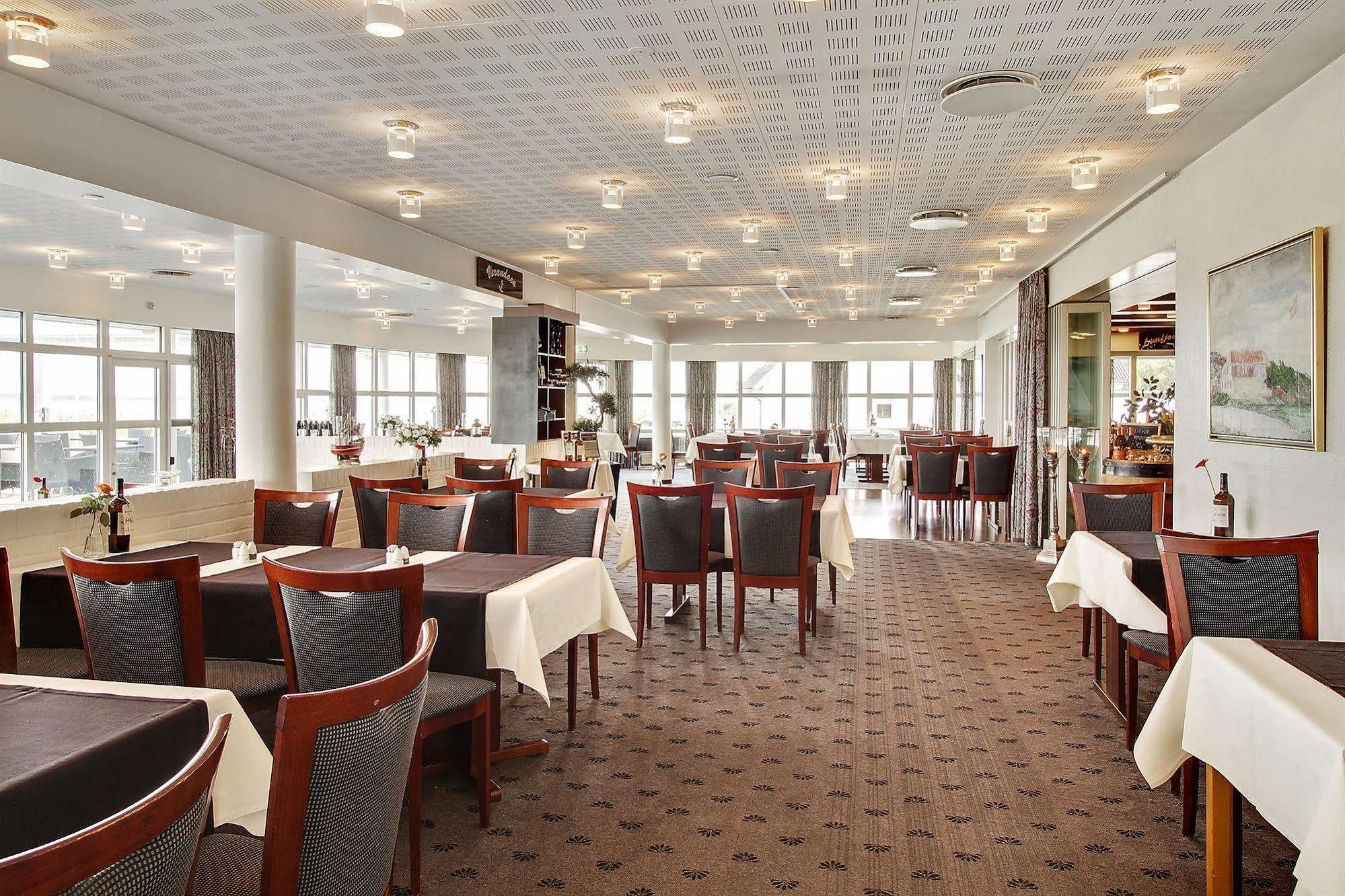 Hotel Pinenhus Glyngøre Екстериор снимка