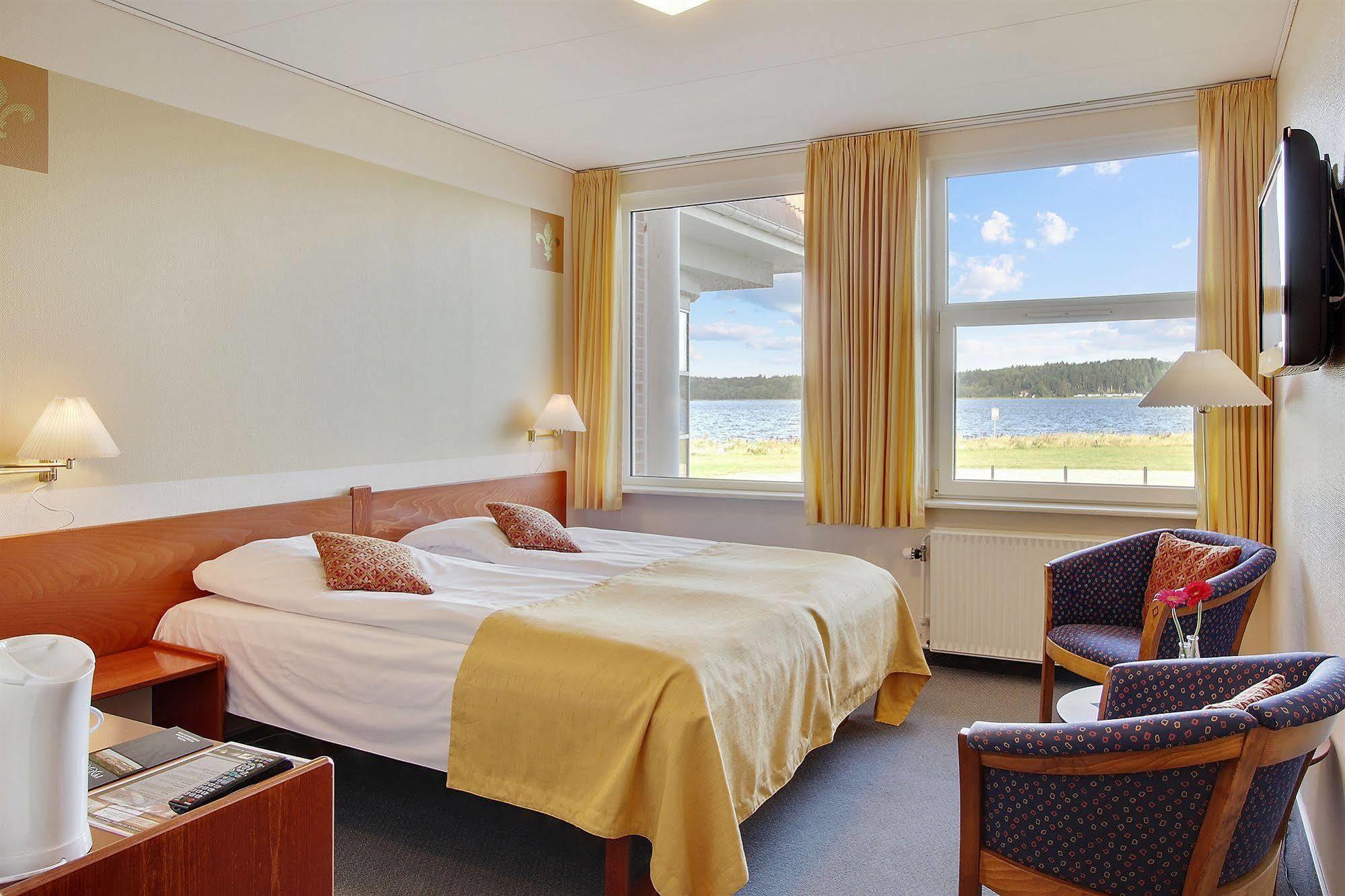 Hotel Pinenhus Glyngøre Екстериор снимка