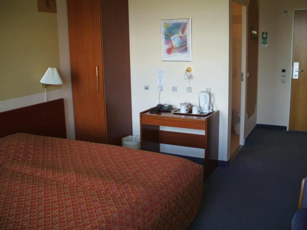 Hotel Pinenhus Glyngøre Екстериор снимка
